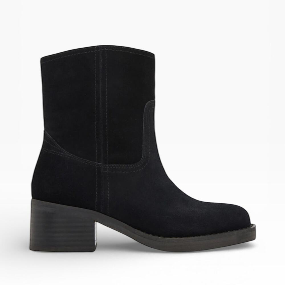 Blondo Chyler Black Waterproof Boots – Sz 8
